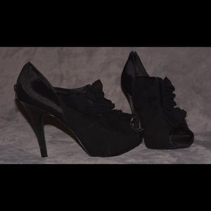 Jacqueline Ferrar Heels